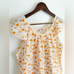 VINTAGE Zellers Floral Prairie / Cottagecore Nightgown